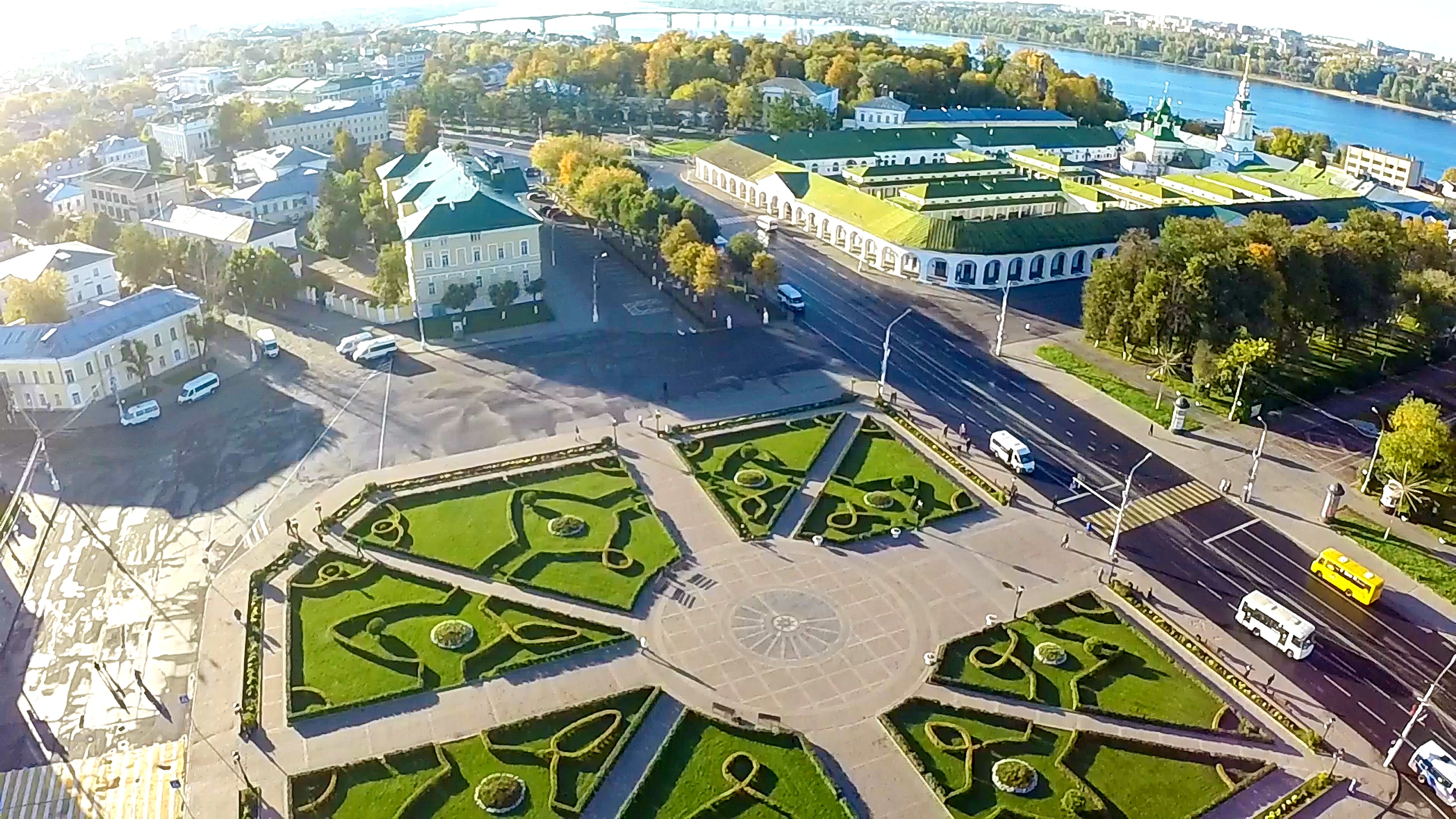 Красное костромская область. Поселок красное на Волге Костромская область. Кострома красное на Волге. Мемориал красное на Волге. Красное на Волге красная площадь.