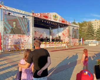 концерт к Дню семьи в Костроме