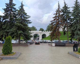 Речной порт в Ярославле. Выход в город