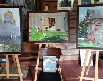 Картины Андрея Захарова на фестивале в Охотино